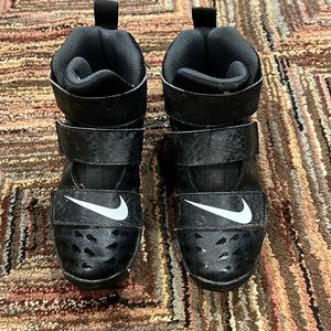 Nike youth size 1 football cleats